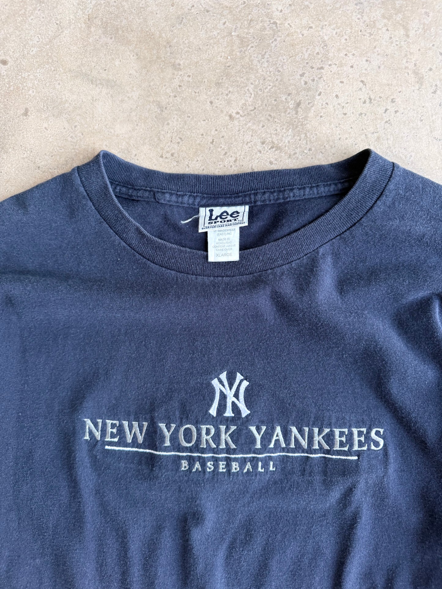 Vintage Embroirdered New York Yankees Baseball Tee - XL
