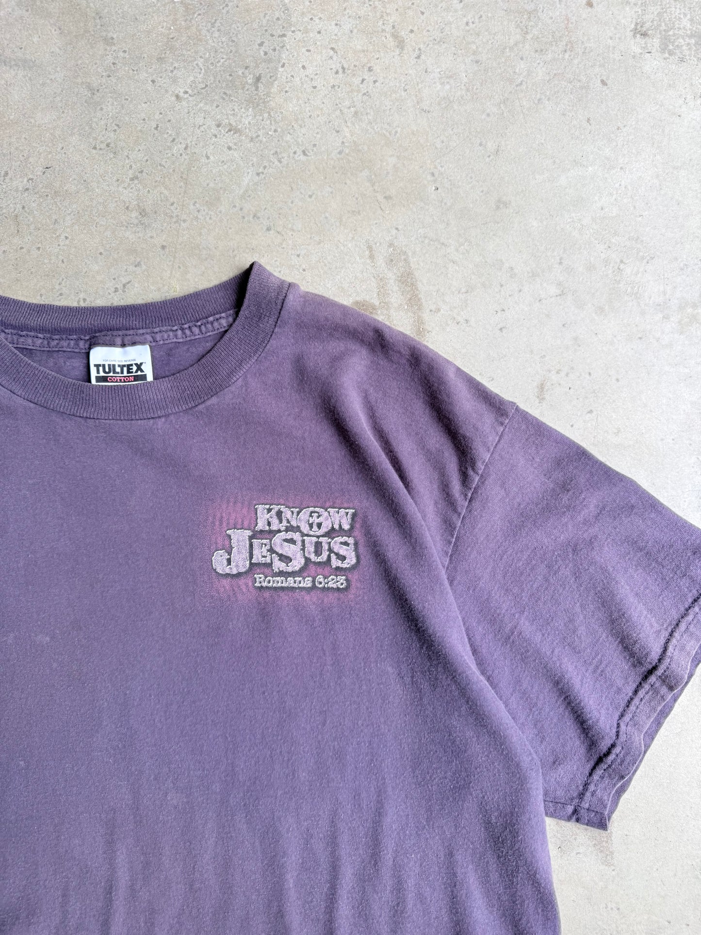 Vintage Know Jesus Romans 6:25 Tee - L