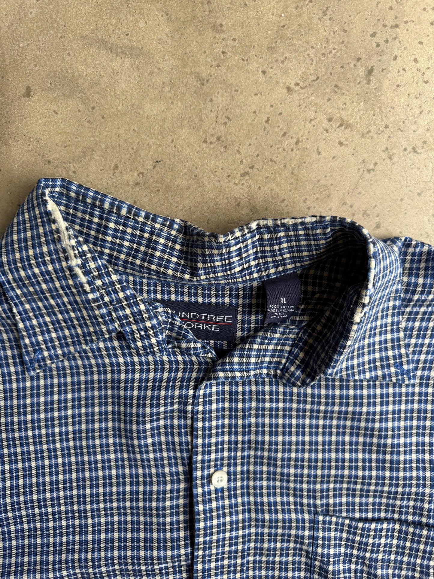 Vintage Blue Round Tree Button Down Tee - XL