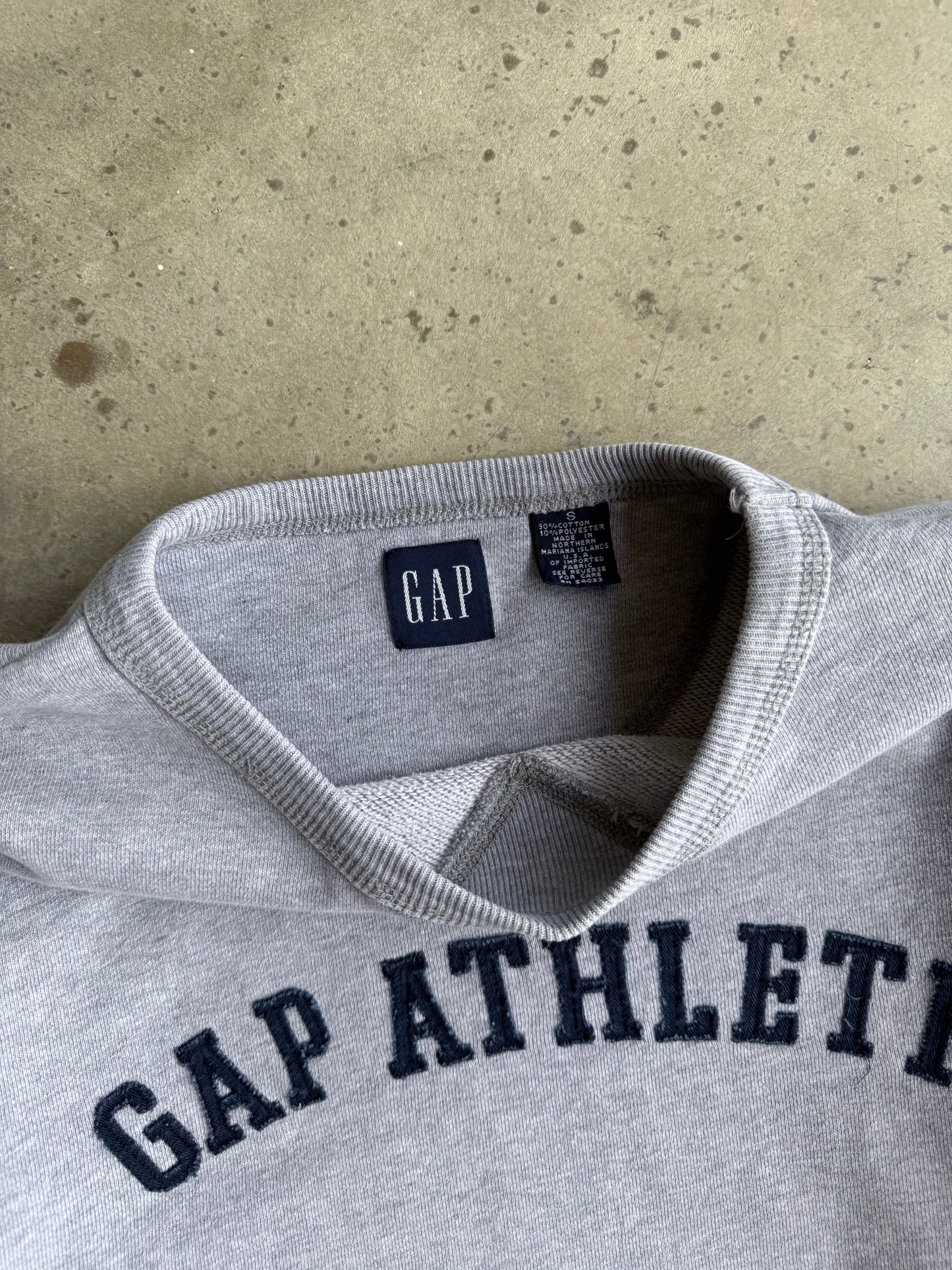 Vintage 2000s Gap Athletic Crew - S