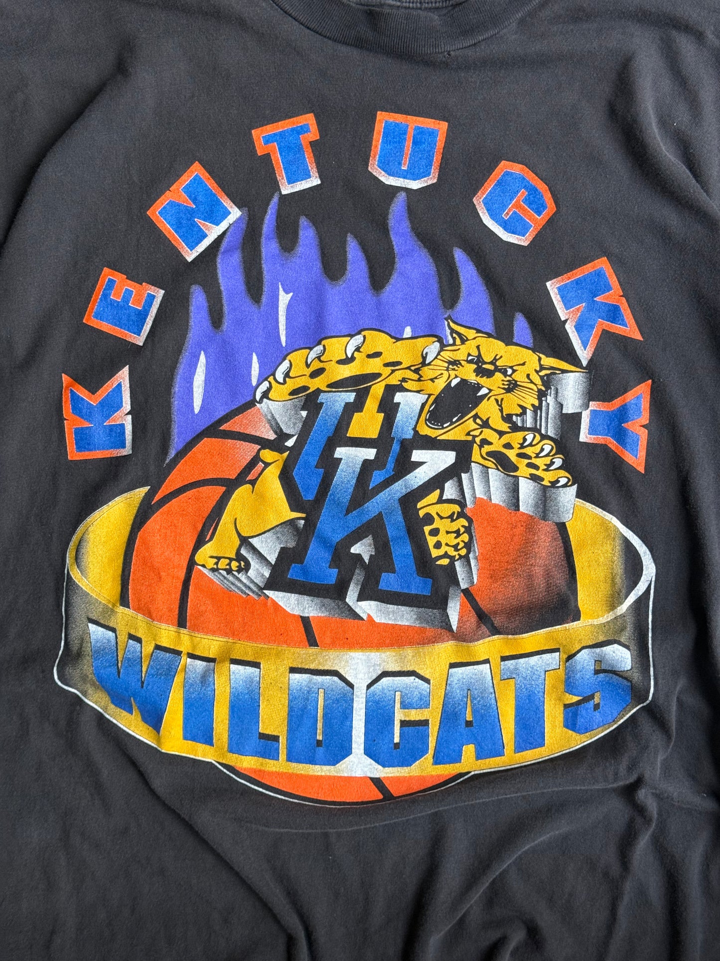 Vintage Faded Kentucky Wildcats Graphic Tee - XL