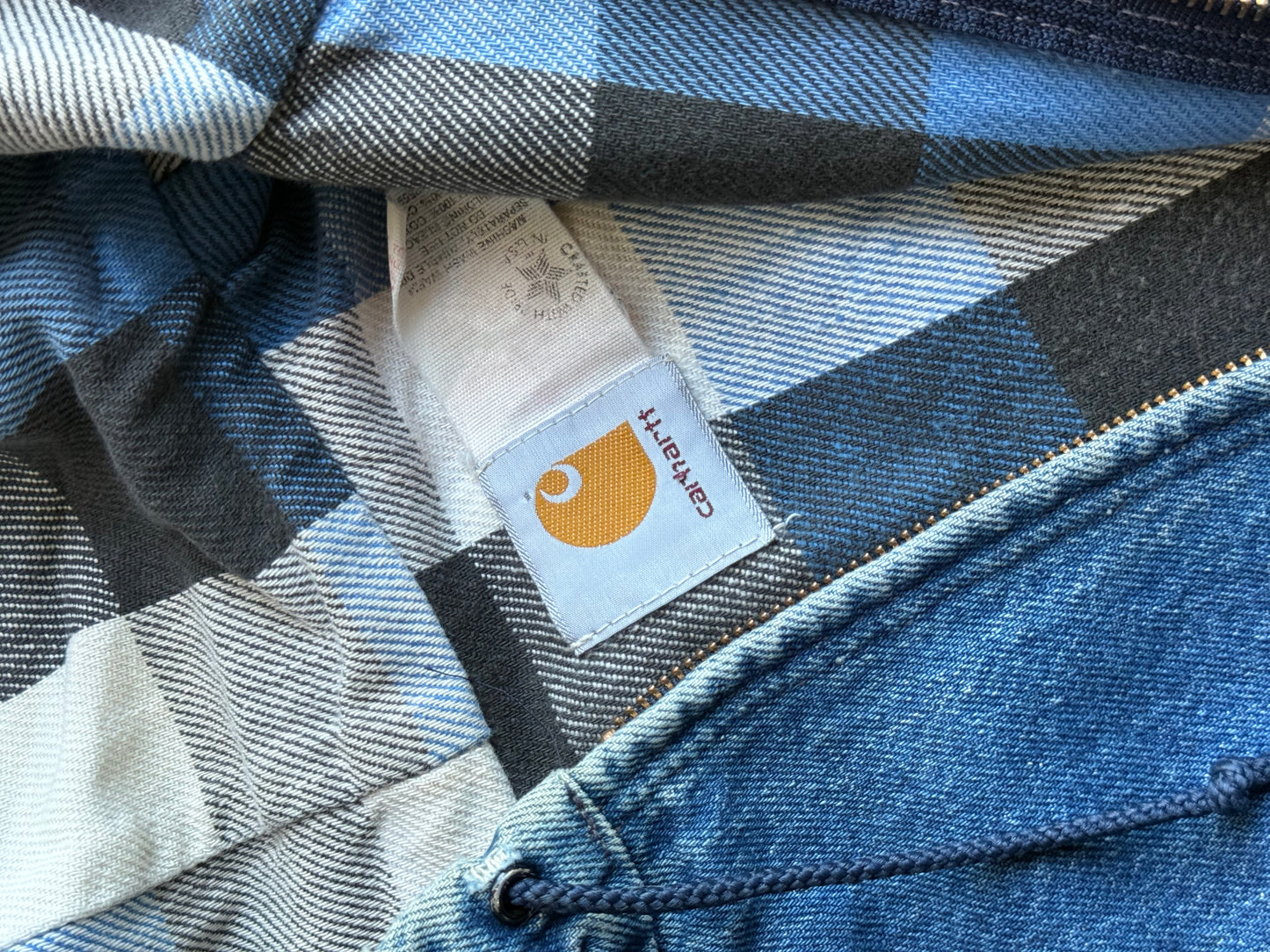 Vintage Faded Flanel Lined Denim Carhartt Hooded Jacket - M