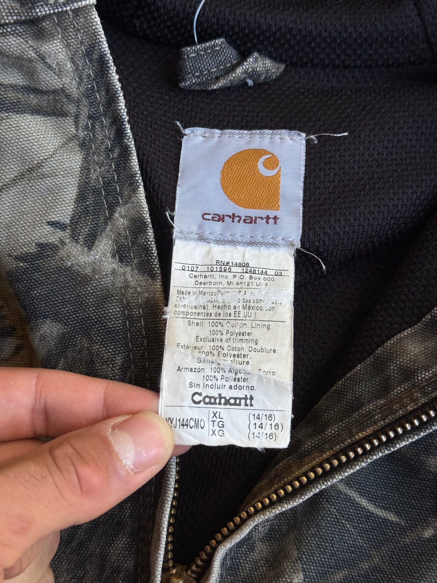 Vintage Real Tree Camo Hooded Carhartt Jacket - S