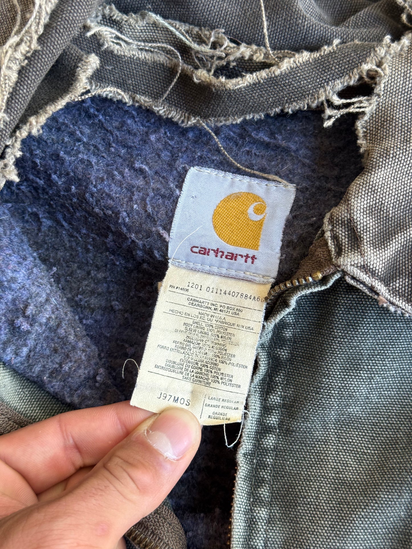 Vintage Faded & Distressed J97 Mos Carhartt Detroit Jacket - L