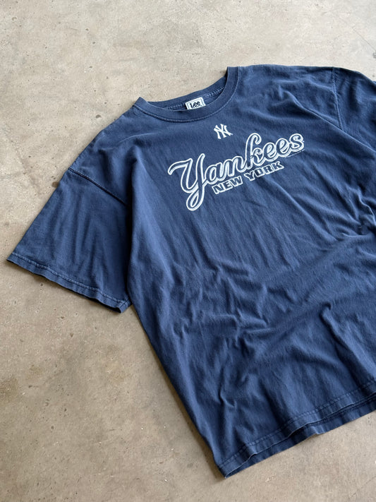 Vintage New York Yankees Graphic Tee - XXL