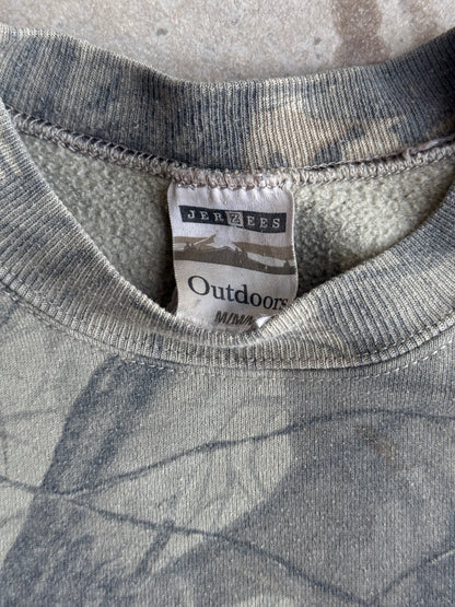 27 Vintage Faded Camo Crew - M