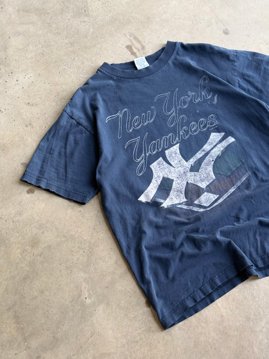 Vintage Yankees Field Tee - L