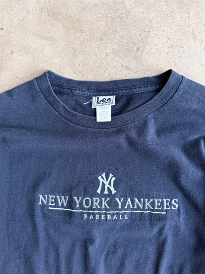 Vintage Embroirdered New York Yankees Baseball Tee - XL