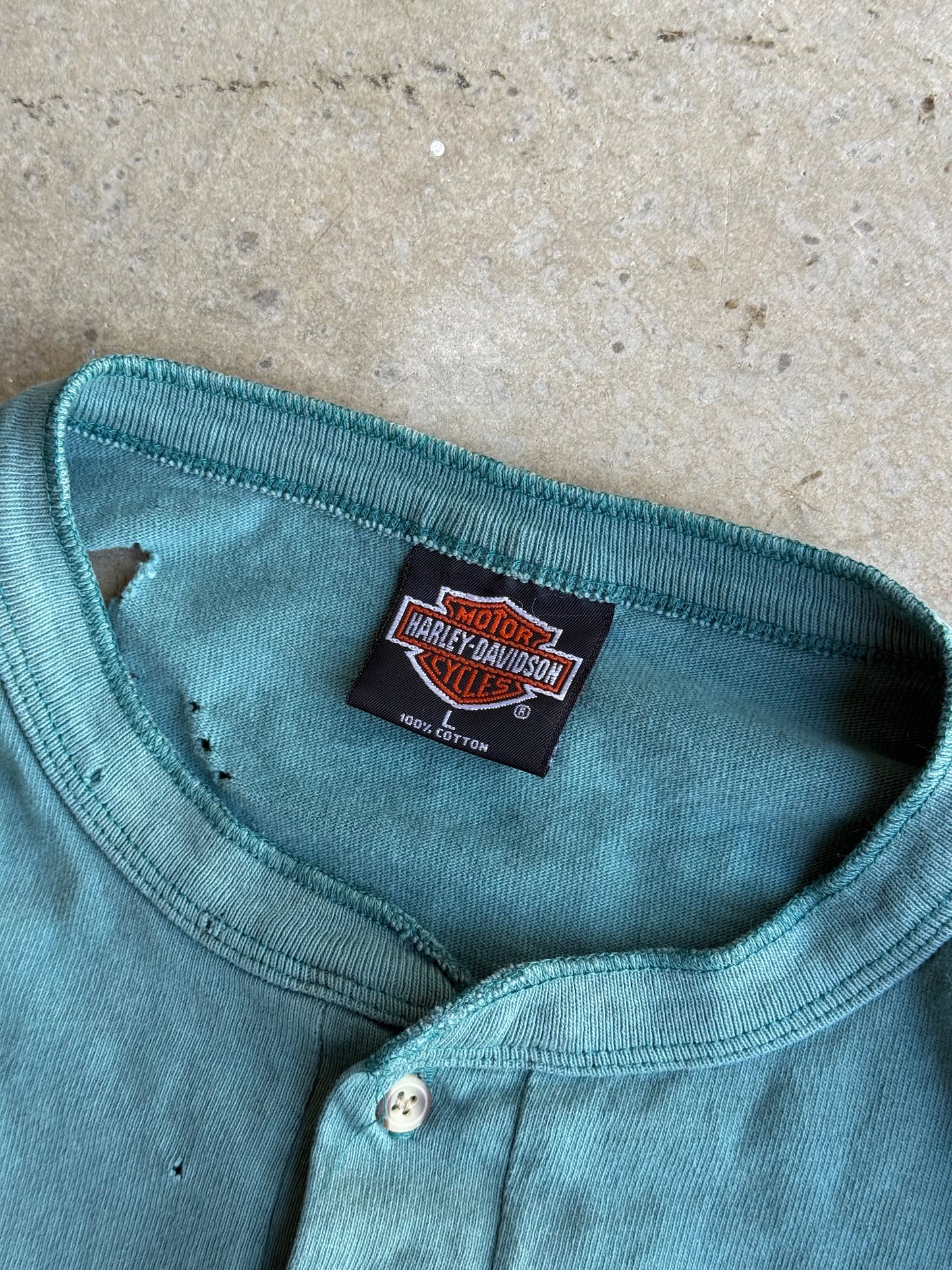 Vintage Faded Green Distressed Harley Davidson Henley Tee - L