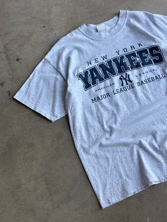 Vintage Yankees Heather Grey Spell Out Tee - XL