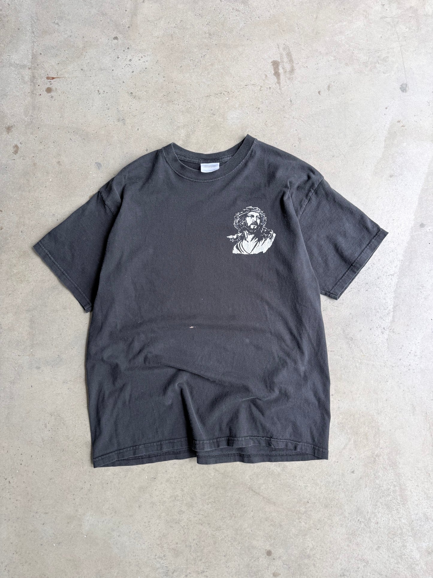 Vintage Spanish Jesus Graphic Tee - L