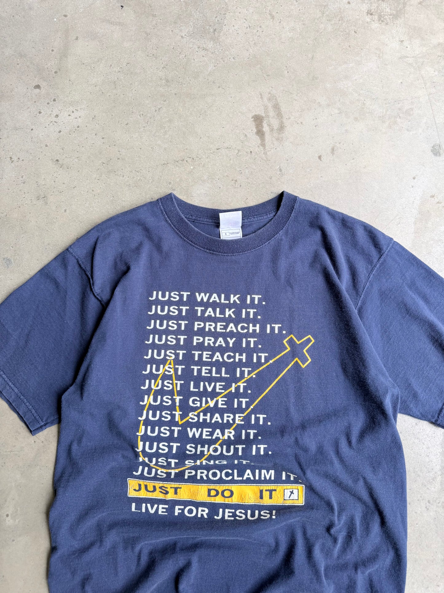 Vintage Just Walk It Graphic Tee - M