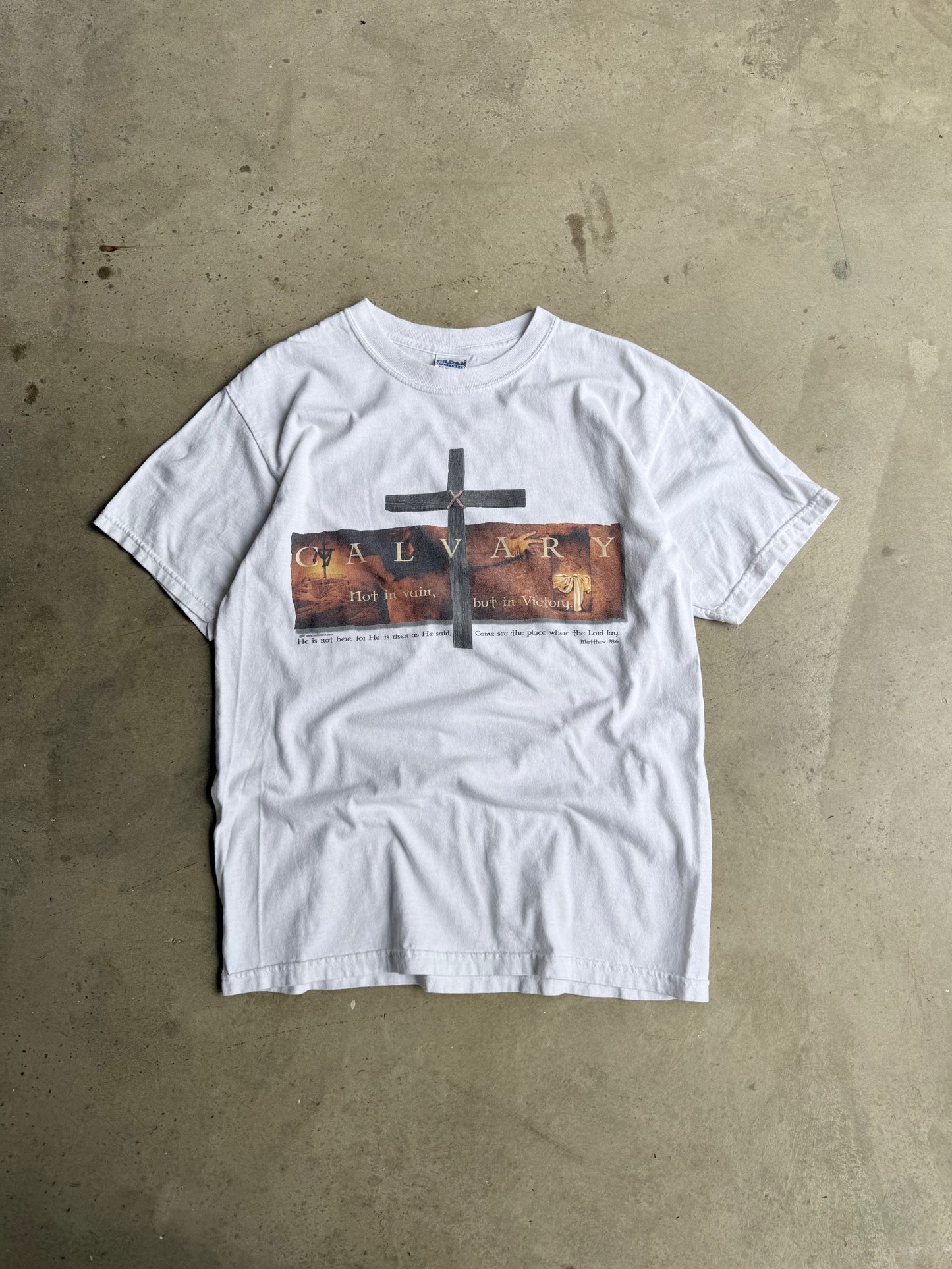 Vintage Calvary Graphic Tee - M