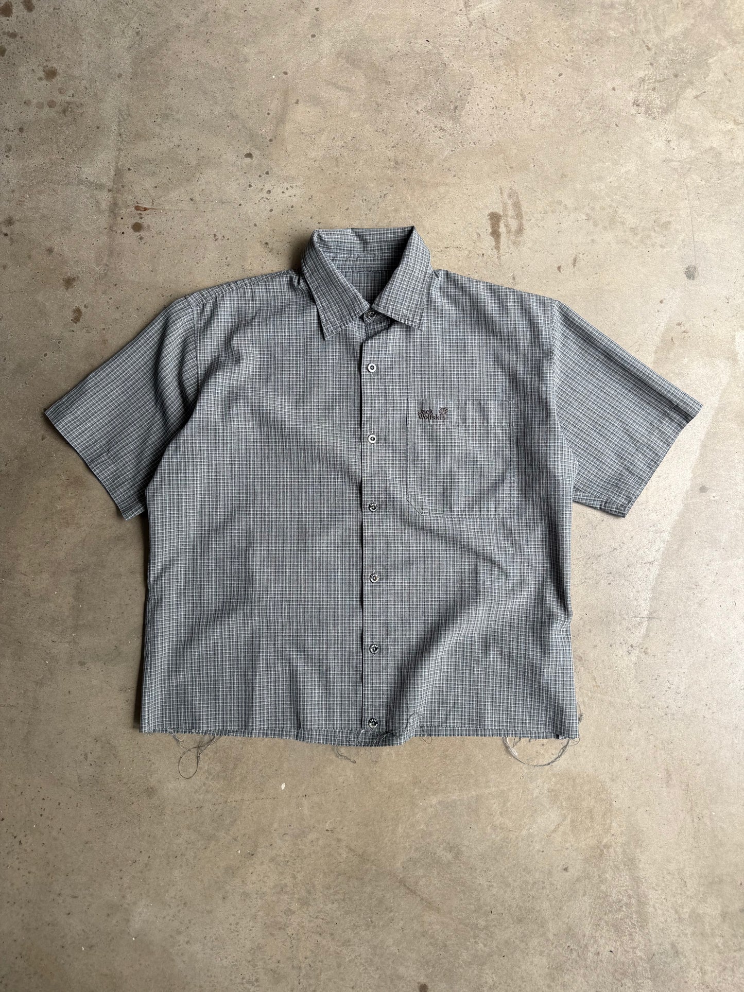 Vintage Grey Cropped Button Down Tee - XL