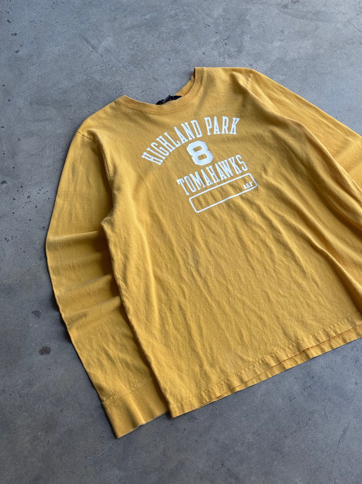 Vintage 2000s Abercombie & Fitch Long Sleeve Tee - L