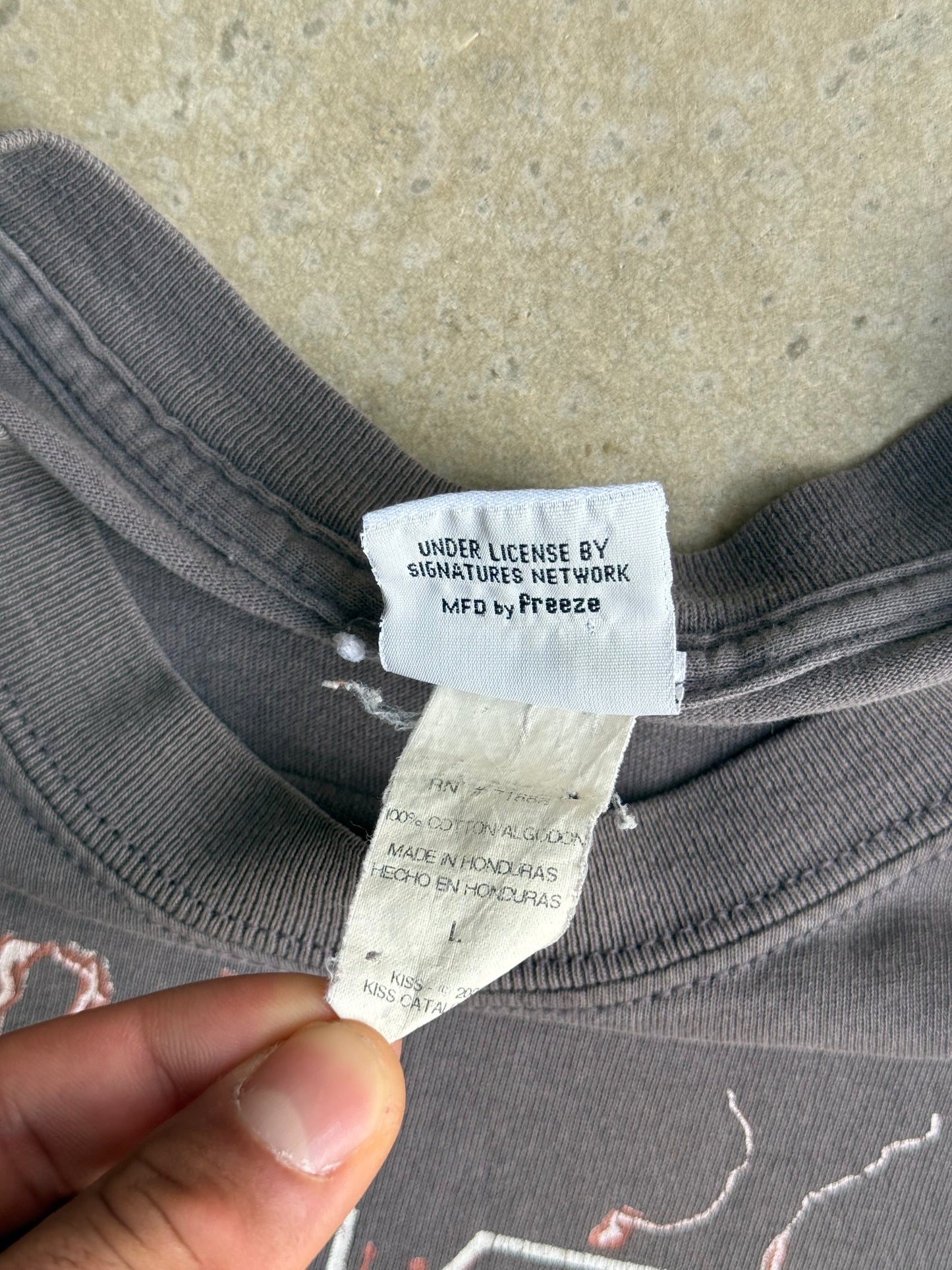 Vintage Faded Kiss Band Tee - L