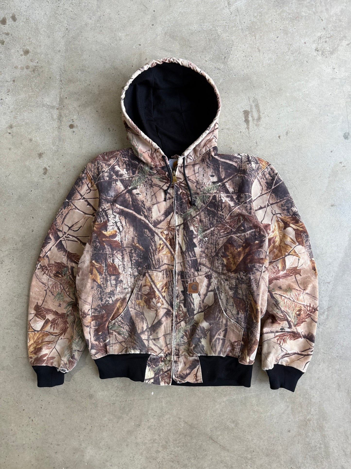 Vintage Camo Hooded Carhartt Jacket - M