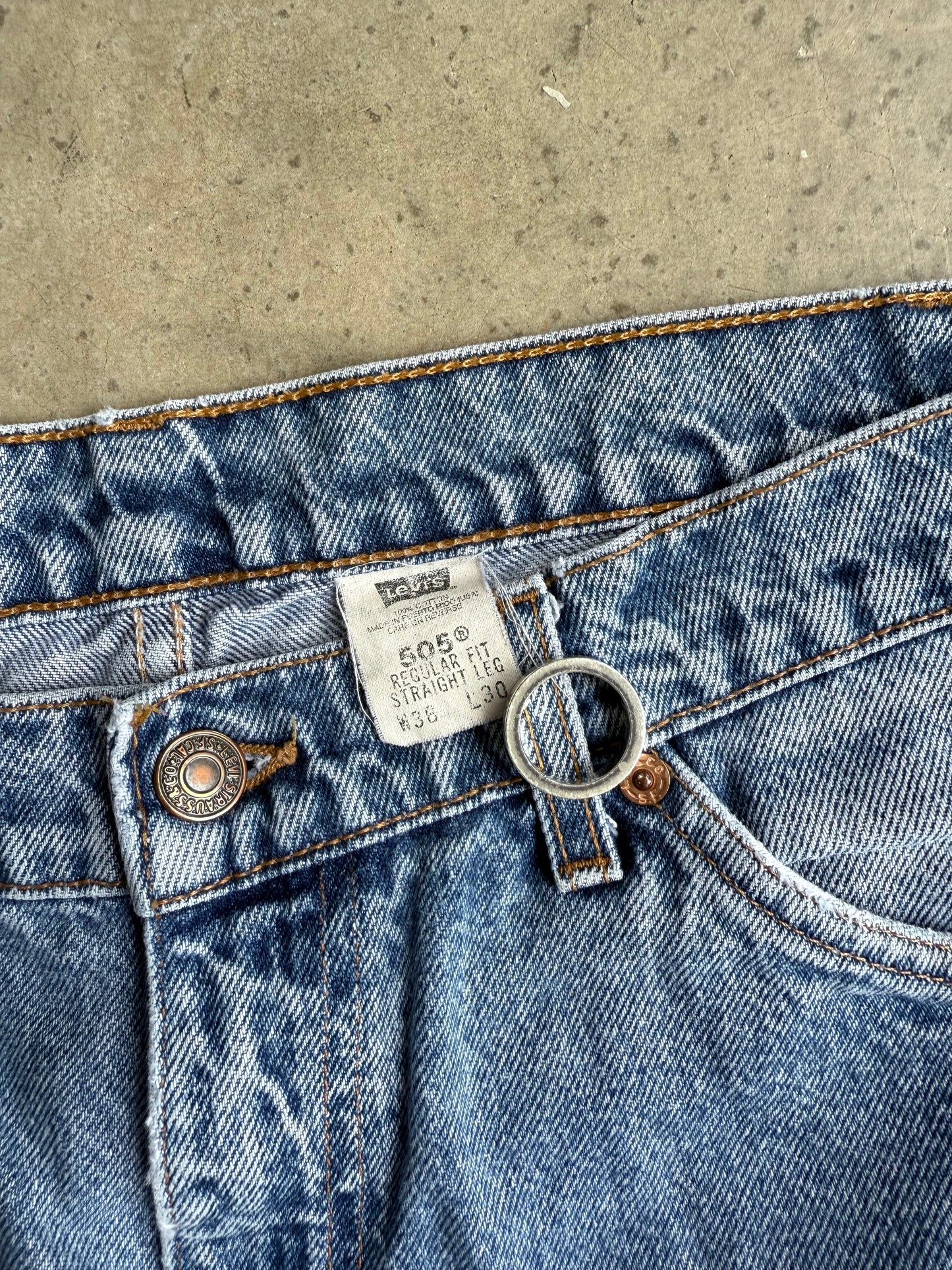 Vintage Light wash Levi 505 Denim Pants- 34